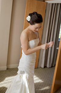 Amsale 'Mischka' size 4 used wedding dress side view on bride