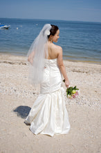 Load image into Gallery viewer, Amsale &#39;Mischka&#39; size 4 used wedding dress back view on bride
