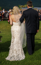 Load image into Gallery viewer, Watters &#39;Nyra&#39; size 8 used wedding dress back view on bride
