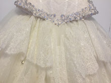 Load image into Gallery viewer, Pnina Tornai &#39;2 Piece&#39; size 6 used wedding dress view of ruffles
