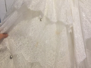 Pnina Tornai '2 Piece' size 6 used wedding dress view of hemline