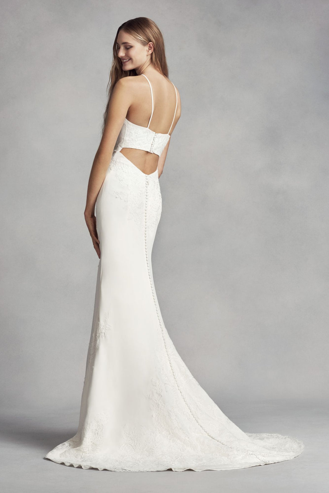 Vera Wang White '351346' size 8 used wedding dress back view on model