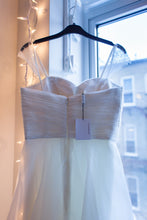 Load image into Gallery viewer, Love Yu &#39;Lucid&#39; - Love, YU - Nearly Newlywed Bridal Boutique - 4

