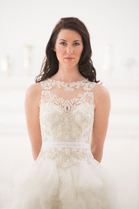 Veluz Reyes 'Vivian' size 0 sample wedding dress front view on model