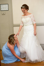 Load image into Gallery viewer, Davids Bridal &#39;Jewel&#39; size 6 used wedding dress  front view on bride
