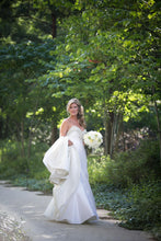 Load image into Gallery viewer, Victor Harper &#39;Trumpet&#39; - victor Harper Couture - Nearly Newlywed Bridal Boutique - 4
