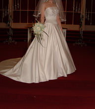 Load image into Gallery viewer, Allure Bridals &#39;Exclusive Edition&#39; - Allure Bridals - Nearly Newlywed Bridal Boutique - 2
