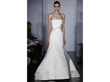 Load image into Gallery viewer, Amsale &#39;Nicole&#39; - Amsale - Nearly Newlywed Bridal Boutique - 2
