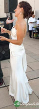 Load image into Gallery viewer, Elizabeth Fillmore &#39;Starlet&#39; size 6 used wedding dress side view on bride
