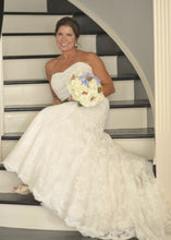 Load image into Gallery viewer, Watters &#39;Pasadena 9063B&#39; - Watters - Nearly Newlywed Bridal Boutique - 2

