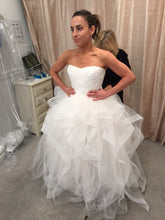 Load image into Gallery viewer, Reem Acra &#39;Eliza&#39; - Reem Acra - Nearly Newlywed Bridal Boutique - 1
