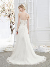 Load image into Gallery viewer, Casablanca &#39;Beloved&#39; size 6 used wedding dress back view on model
