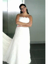 Load image into Gallery viewer, Rivini &#39;French Lace&#39; - Rivini - Nearly Newlywed Bridal Boutique - 2
