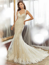 Load image into Gallery viewer, Sophia Tolli &#39;Robin&#39; size 2 used wedding dress front view on model

