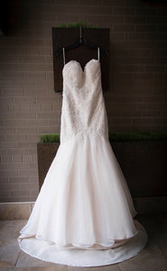 JUSTIN ALEXANDER '8821SD' wedding dress size-06 PREOWNED