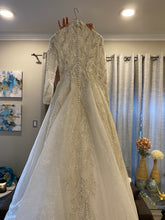 Load image into Gallery viewer, La maison bridal &#39;Ballerina&#39; wedding dress size-02 NEW
