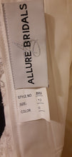 Load image into Gallery viewer, Allure Bridals &#39;8958&#39; wedding dress size-08 PREOWNED
