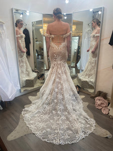 BERTA 'Privee 20-105' wedding dress size-08 NEW