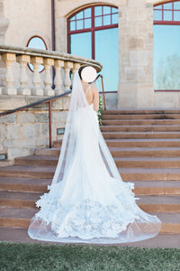 Essense of Australia 'D3112' wedding dress size-06 PREOWNED