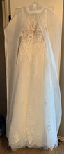 Load image into Gallery viewer, Essense of Australia &#39;D3023&#39; wedding dress size-10 NEW
