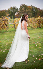 Load image into Gallery viewer, Olia Zavonzia &#39;Mel&#39; size 8 used wedding dress side view on bride
