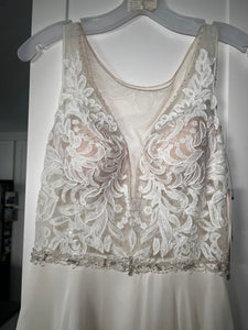 David's Bridal 'SGW842' wedding dress size-04 NEW