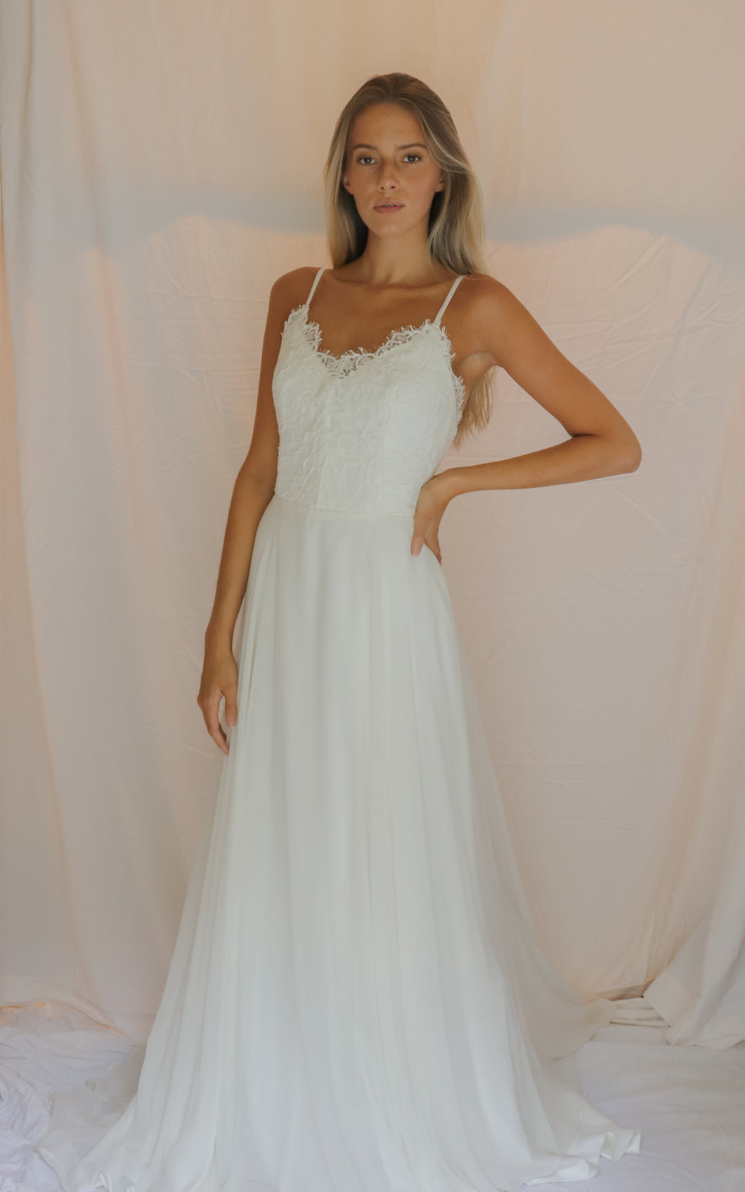 amy kuschel 'Amy Kuschel Design' wedding dress size-00 NEW