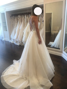 Paloma Blanca '4802' wedding dress size-00 NEW