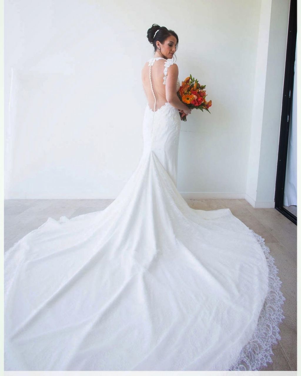 Ines Di Santo '417199' wedding dress size-06 PREOWNED