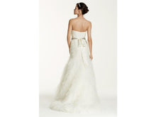 Load image into Gallery viewer, Galina Signature &#39;Basket Woven Trumpet&#39; size 6 new wedding dress back view on model
