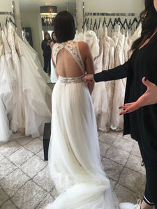 Pronovias 'Espiga' size 8 used wedding dress back view on bride