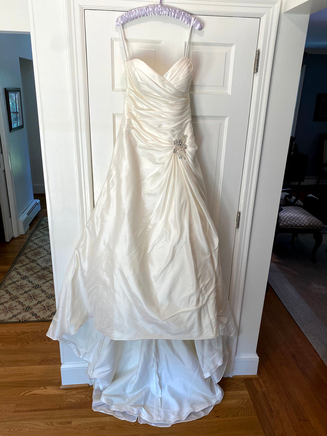 Symphony of Venus 'VW8601' wedding dress size-12 PREOWNED