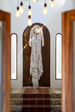 Load image into Gallery viewer, Rue de seine &#39;Reno&#39; wedding dress size-12 PREOWNED
