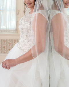 Oleg Cassini '7cu745' wedding dress size-08 PREOWNED