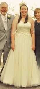 Jasmine 'Unknown' wedding dress size-16 PREOWNED