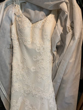 Load image into Gallery viewer, Melissa Sweet &#39;MS251071&#39; wedding dress size-04 PREOWNED
