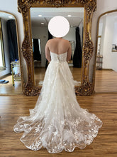 Load image into Gallery viewer, Wtoo &#39;Dinah&#39; wedding dress size-06 NEW
