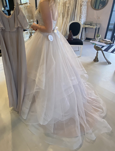 Wtoo 'Bree Beaded Corset, Nessa Skirt, & Veil' wedding dress size-08 NEW