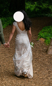 Angela Bianca  'Angela Bianca 1019' wedding dress size-02 PREOWNED