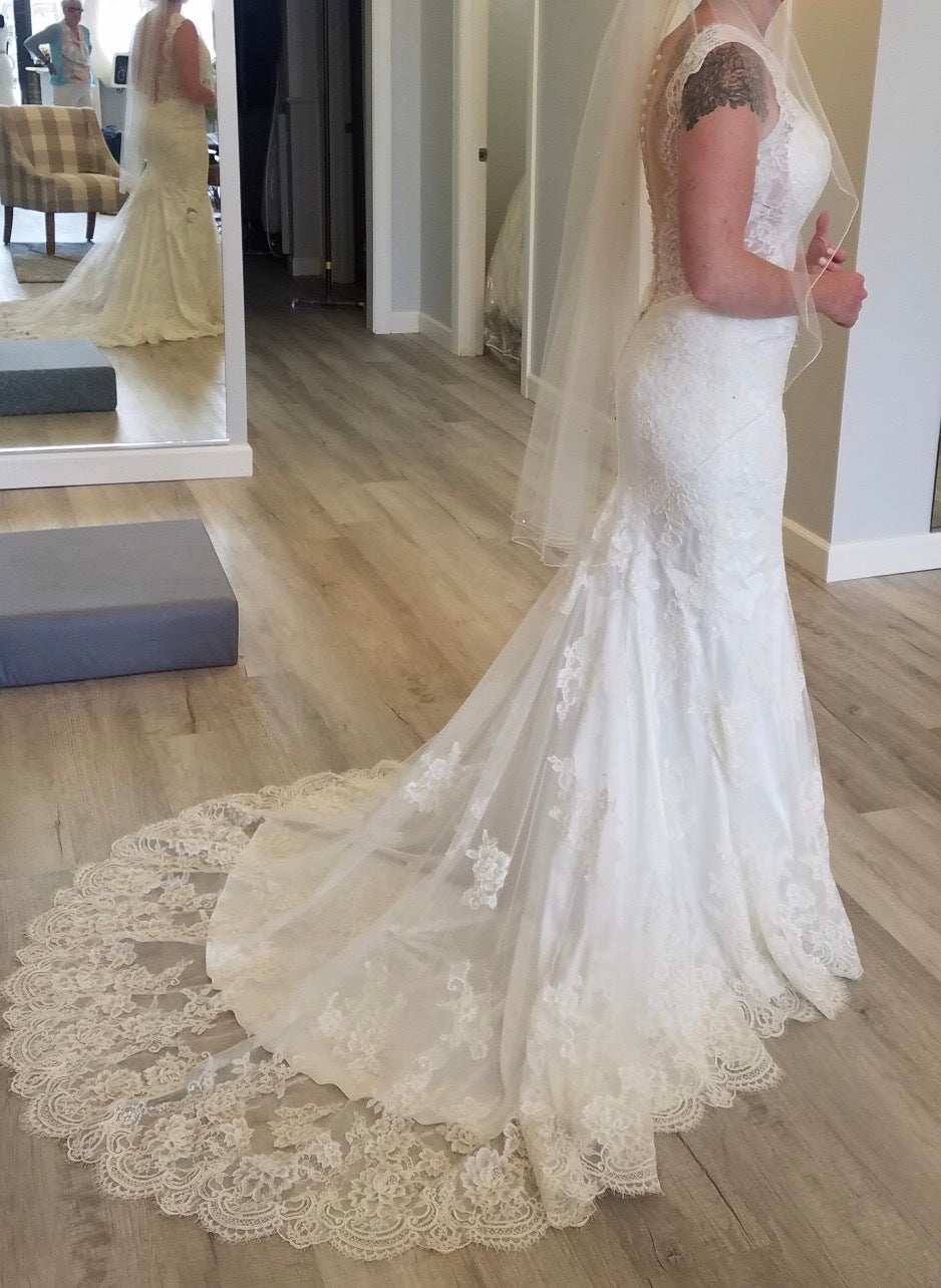 Allure Bridals '9352 Allure Brides - BRAND NEW' wedding dress size-08 NEW