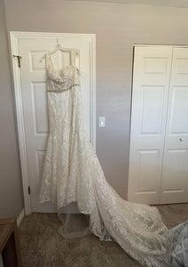 David's Bridal 'SWG835' wedding dress size-14 NEW