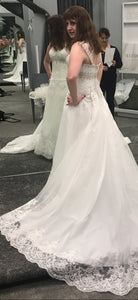 David's Bridal '689 organza empire wedding dress with removable straps ' wedding dress size-06 PREOWNED