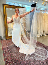 Load image into Gallery viewer, Casablanca &#39;Beloved unconditionally yours BL319&#39; wedding dress size-12 PREOWNED
