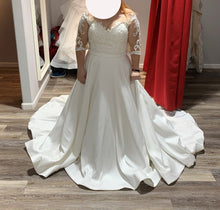 Load image into Gallery viewer, Allure Bridals &#39;W445&#39; wedding dress size-16 NEW
