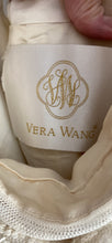 Load image into Gallery viewer, Vera Wang &#39;unknown&#39; wedding dress size-04 PREOWNED
