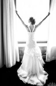 Monique Lhuillier 'Monique L’Huillier Peony Wedding Dress' wedding dress size-04 PREOWNED