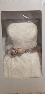 David's Bridal 'Mermaid Tiered Ivory' size 10 used wedding dress in box