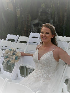 David's Bridal 'AI25050112' wedding dress size-06 PREOWNED