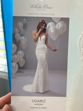 Load image into Gallery viewer, White One &#39;Barcelona&#39; wedding dress size-04 NEW
