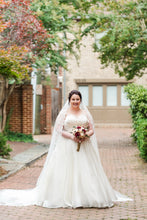 Load image into Gallery viewer, Matthew Christopher &#39;Abigail&#39; size 12 used wedding dress front view on bride
